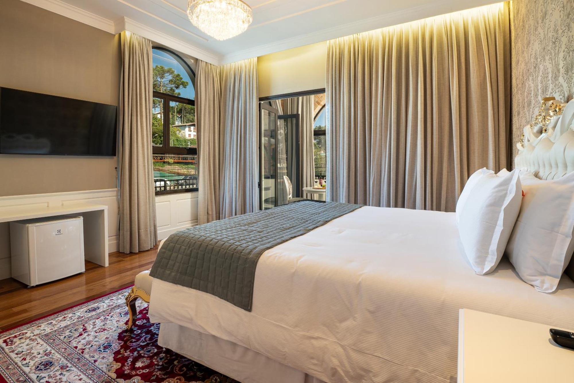 Pousada Luis XV Campos do Jordao Dış mekan fotoğraf Deluxe Room